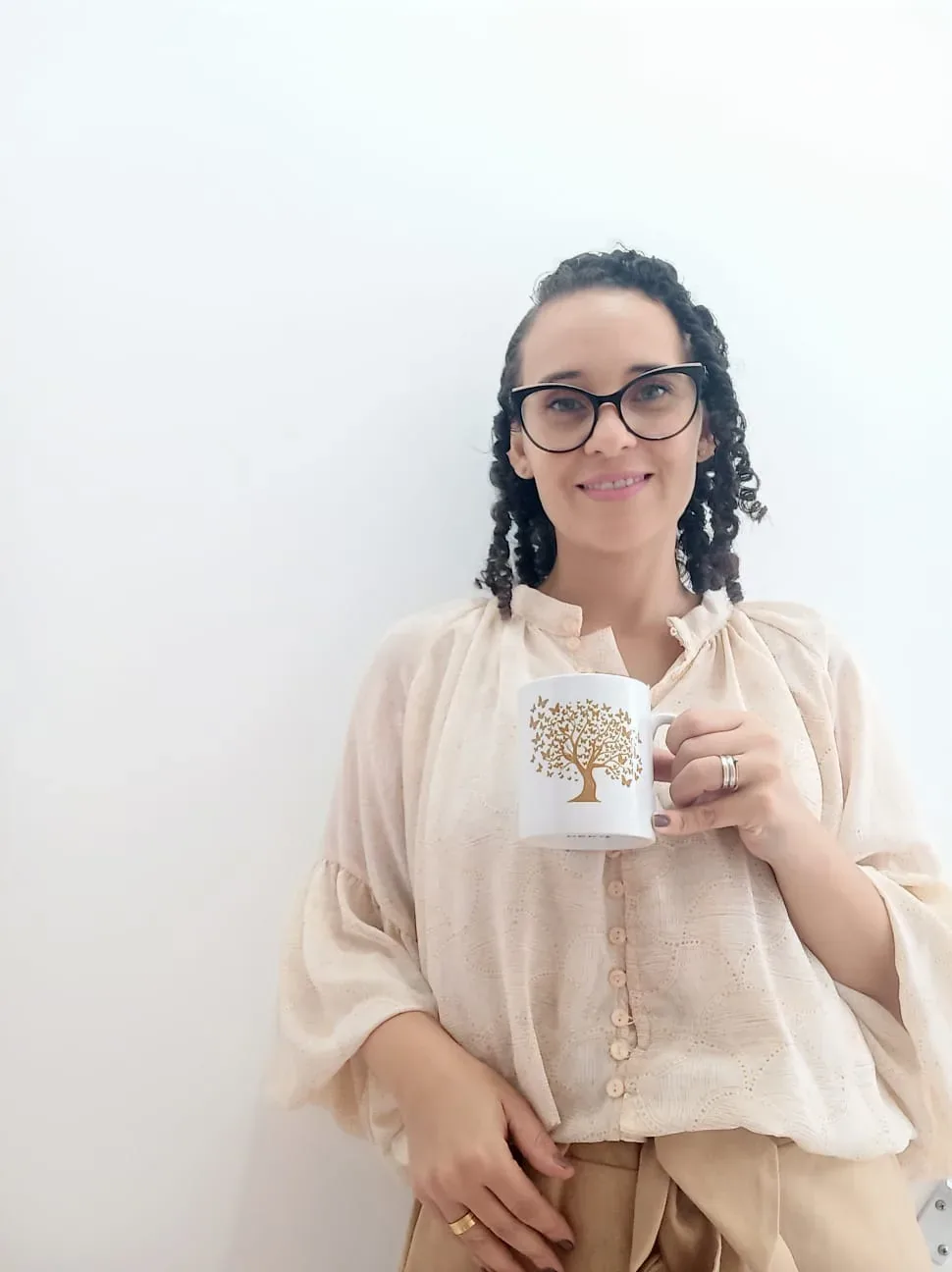Ellen Guimarães, psicóloga infantil especializada em terapia lúdica